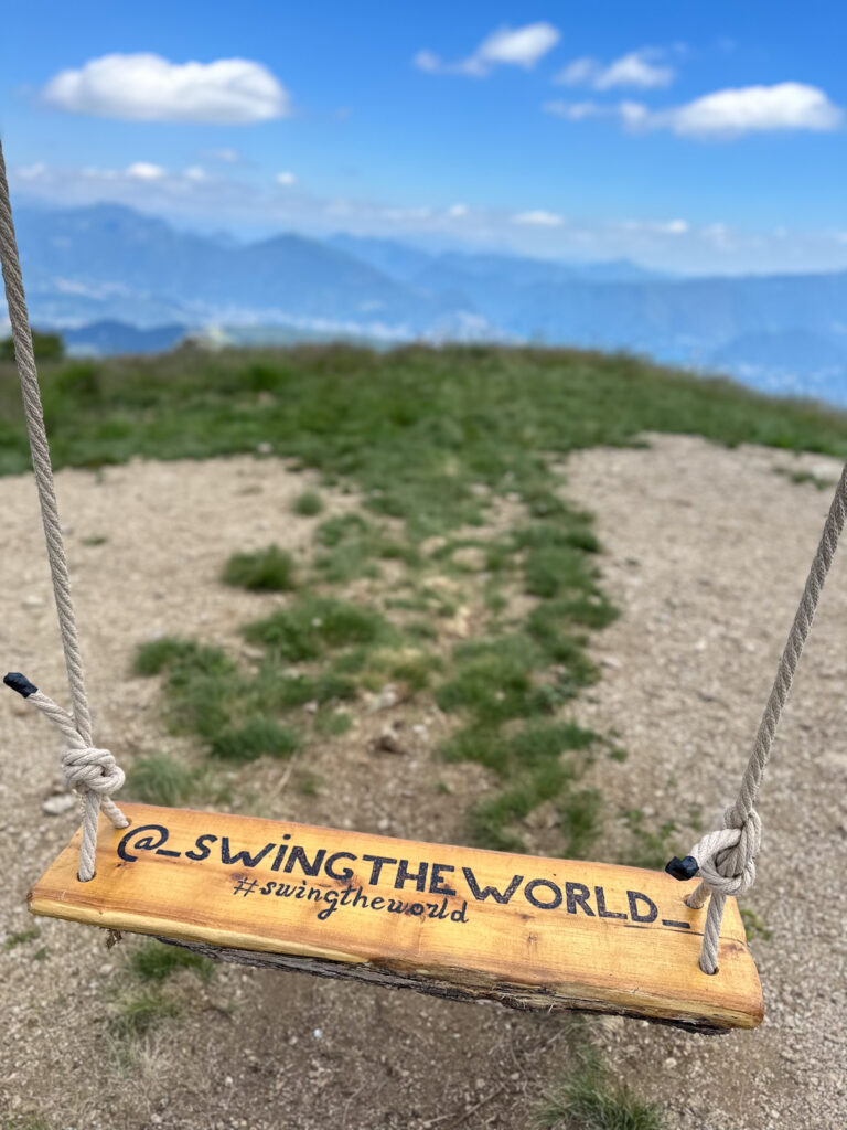 Altalena gigante Monte Lema, Swing The World